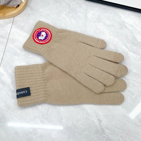 Canada Goose Barrier Gloves - Picture 3 of 4
